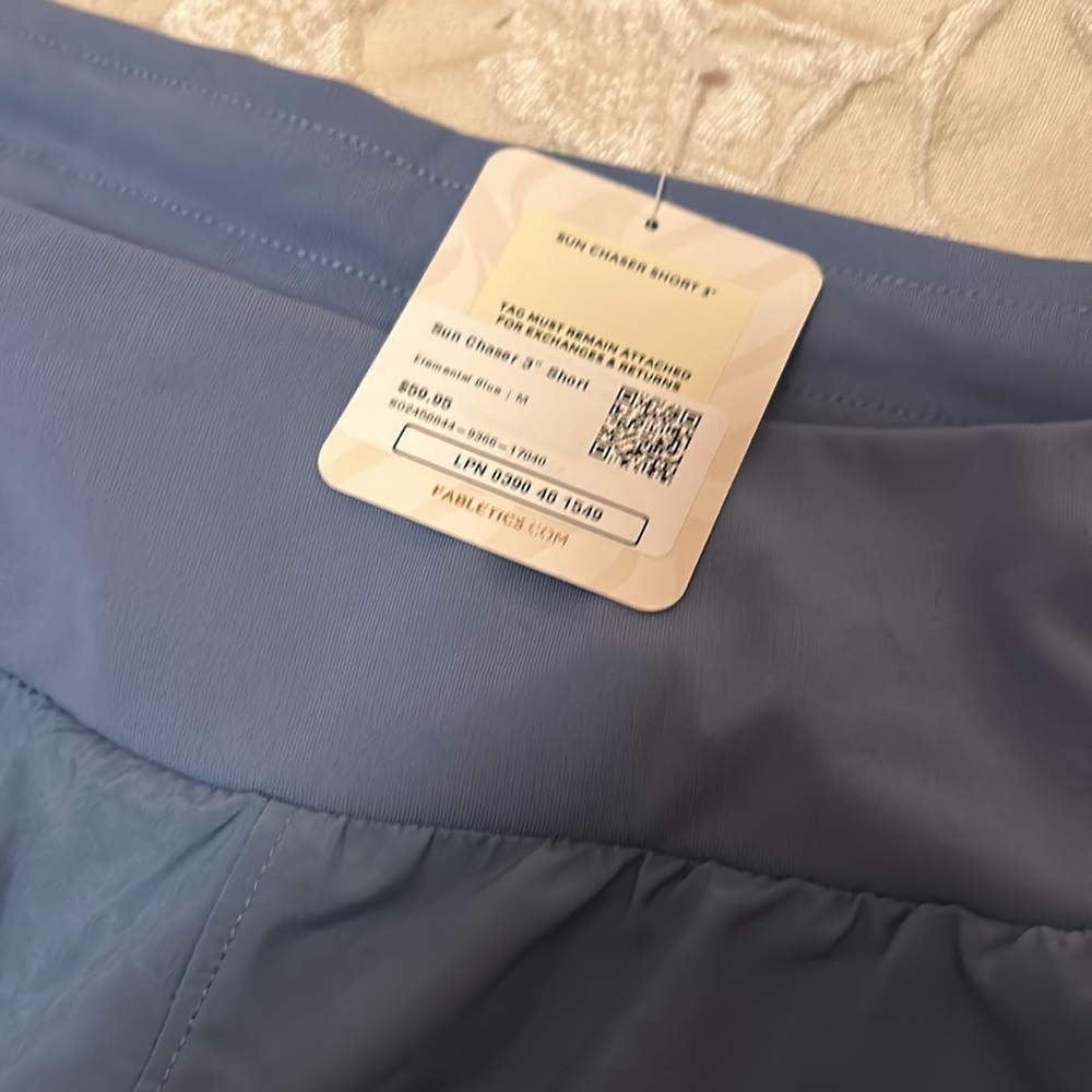 Fabletics shorts - Picture 3 of 3